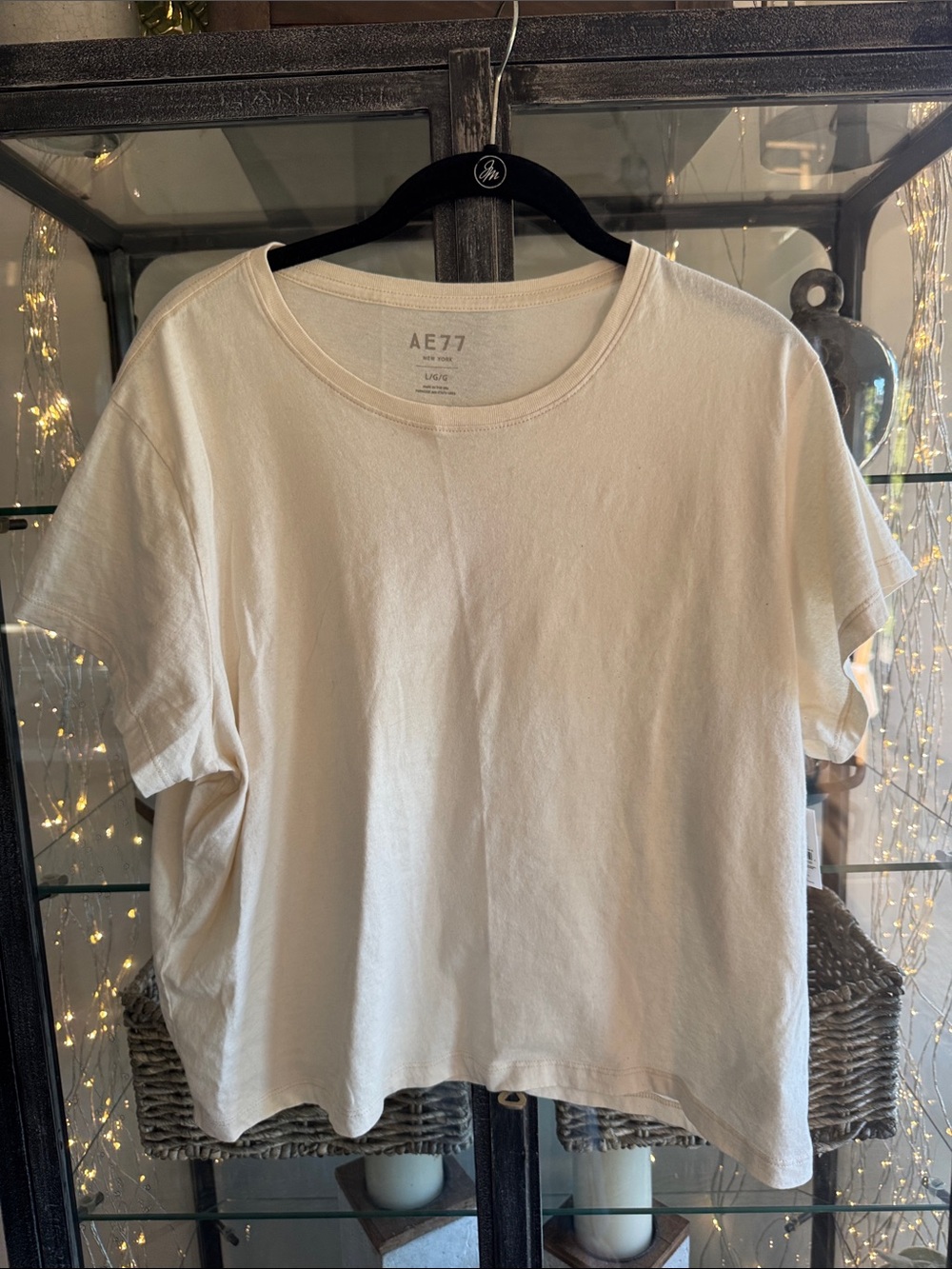 AE77 American eagle Women's Cream Short-Sleeve Cotton Tee